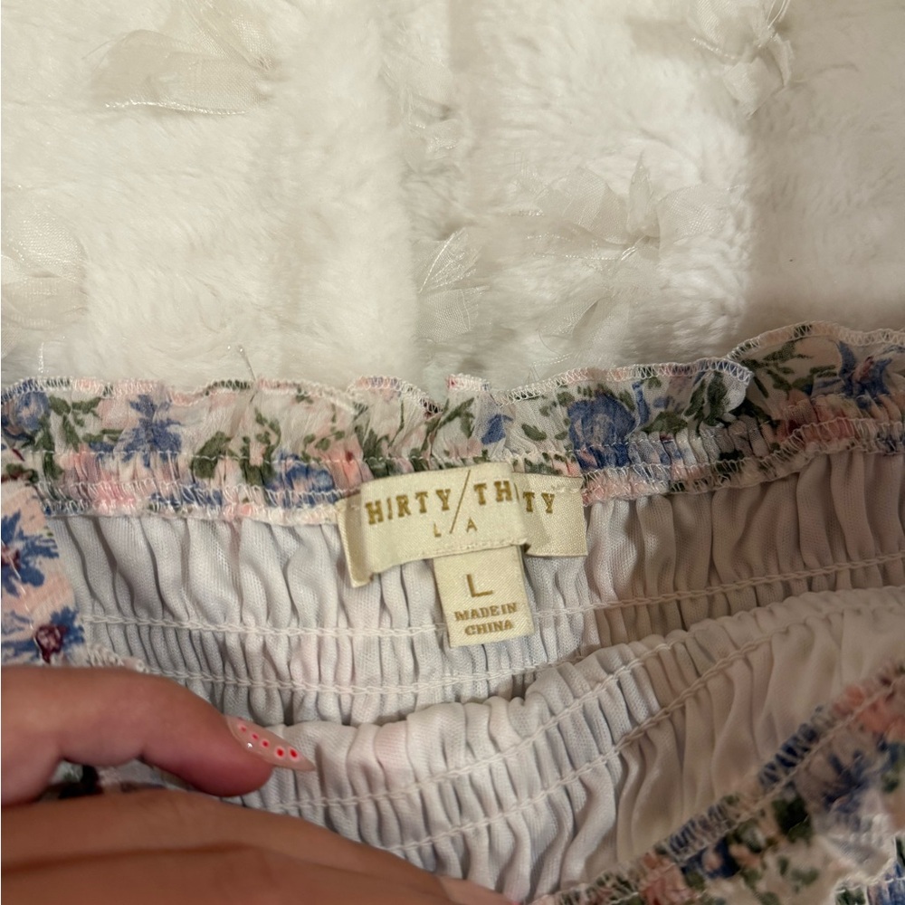 Chic Floral Ruffle Mini Dress - Picture 2 of 4